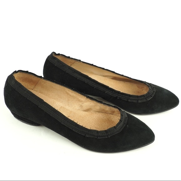 Italian made sz 36 black suede ruffle trim flats - Picture 1 of 8